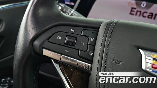 Cadillac Escalade 2023 — Şəkil 15/20