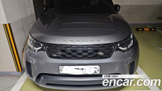 Land Rover Discovery 5 2019 — Фото 10/12
