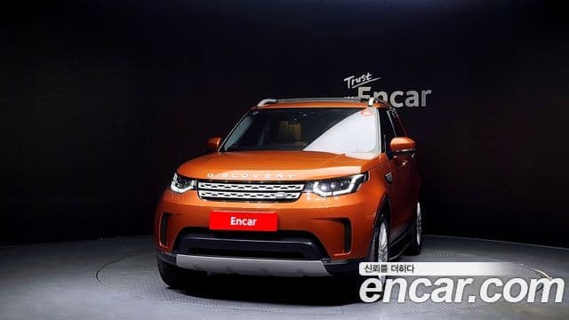 Land Rover Discovery 5 2018 — Фото 3/20