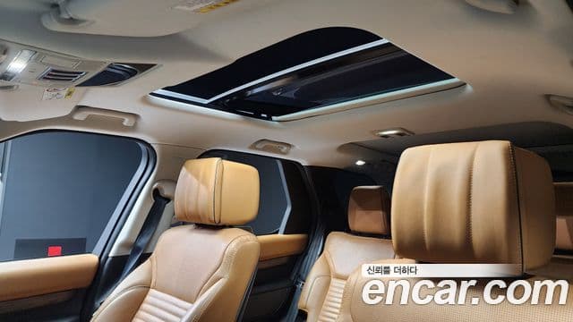 Land Rover Discovery 5 2018 — Фото 18/20