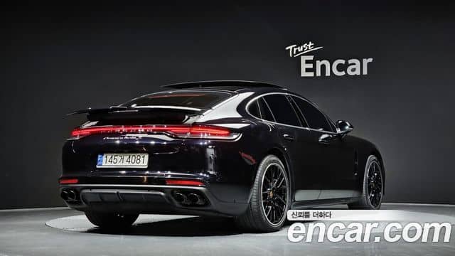 Porsche Panamera, 2021