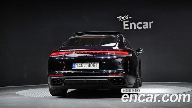 Porsche Panamera 2021 — Фото 3/19