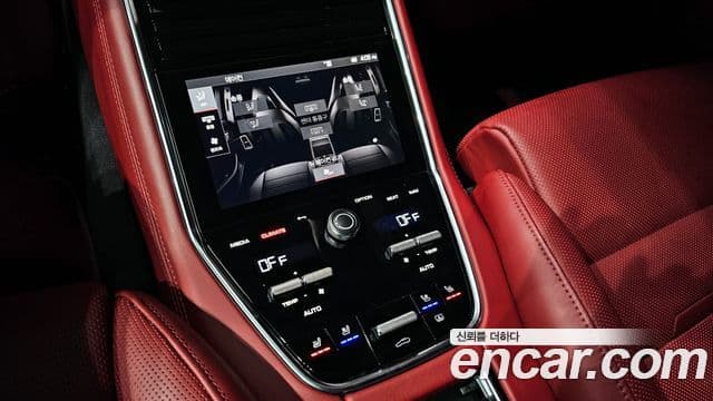 Porsche Panamera 2021 — Фото 17/19
