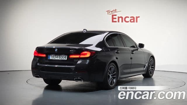 BMW 5 Series 2022 — ფოტო 2/20