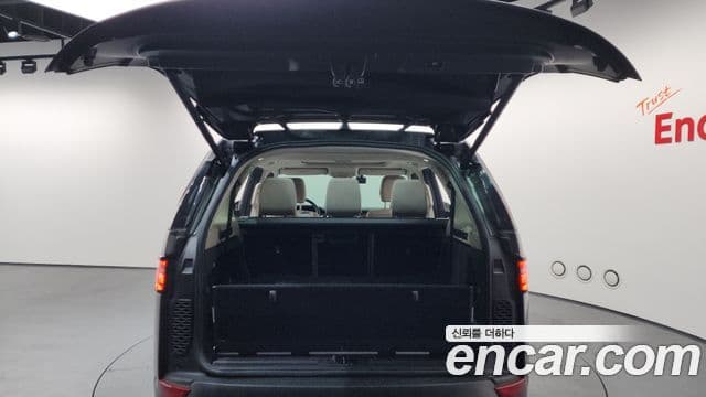 Land Rover Discovery 5 2019 — Şəkil 20/20