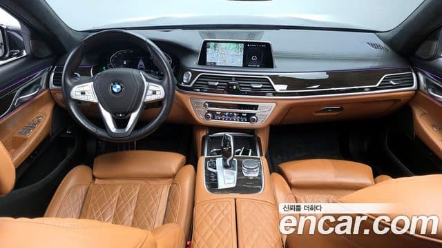 BMW 7 Series 2022 — Фото 10/20