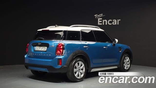 Mini Cooper Countryman 2021 — Фото 2/20