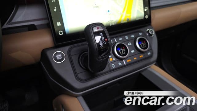 Land Rover Defender 2026 — фото 9 из 20