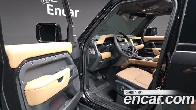 Land Rover Defender 2026 — фото 10 из 20
