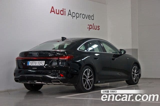 Audi A5 2025 — Фото 1/20