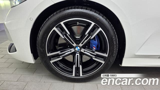 BMW 3 Series 2024 — ფოტო 5/20