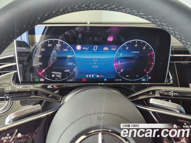 Mercedes-Benz E-Class 2025 — ფოტო 16/20