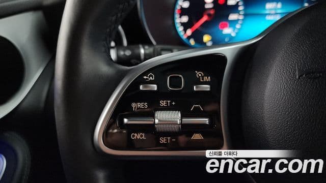 Mercedes-Benz GLC-Class 2021 — ფოტო 16/20