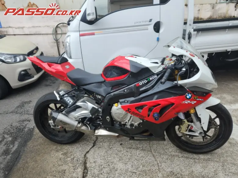 BMW S 1000 RR