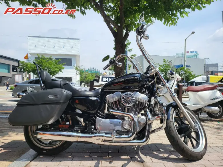 Harley-Davidson 883 SuperLow