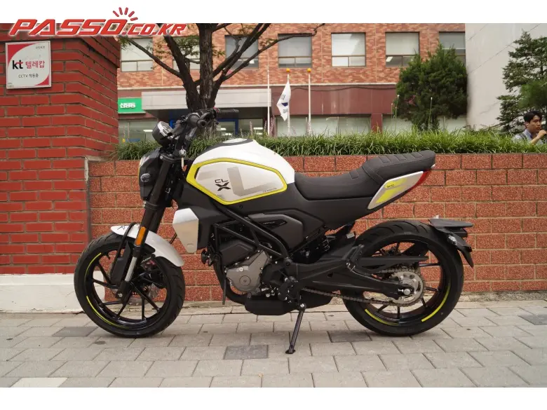 CFMoto 300 CLX