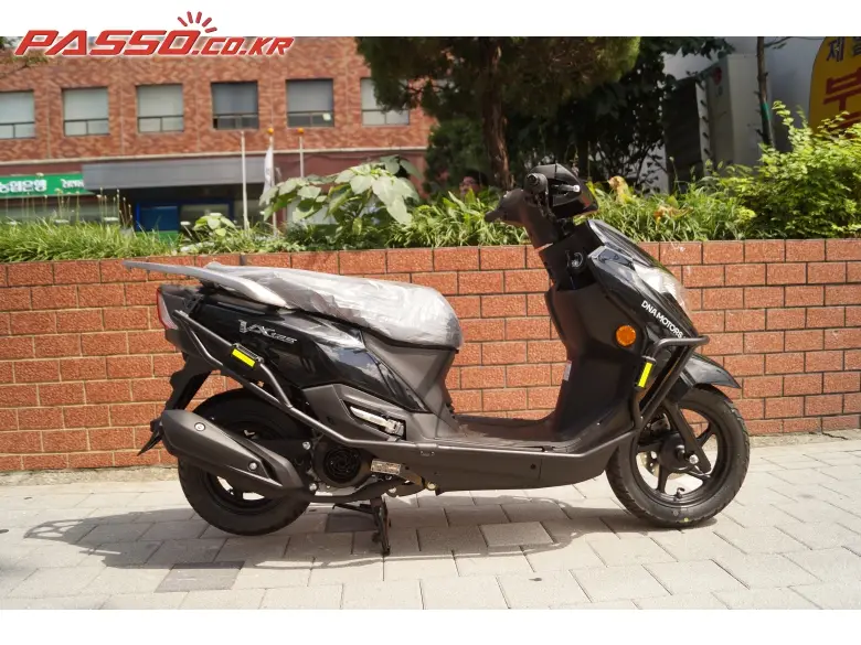 DNA Motors / Daelim VX 125