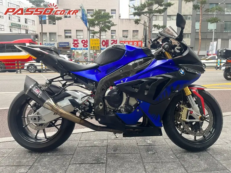 BMW S 1000 RR