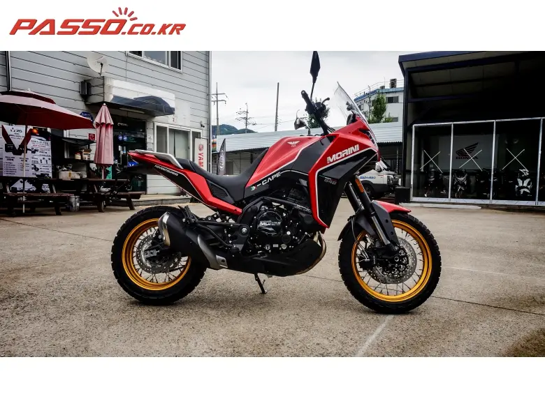 Moto Morini X-Cape 650