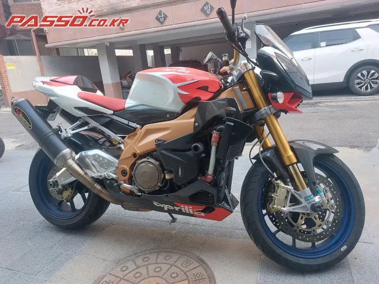 Aprilia Tuono 1000 R Factory
