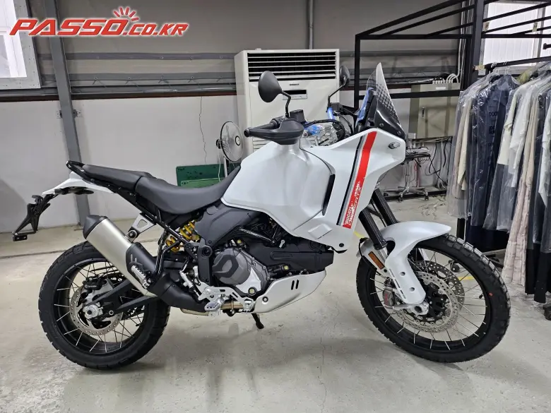 Ducati Desert X