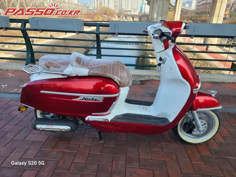 Victoria Niki 125