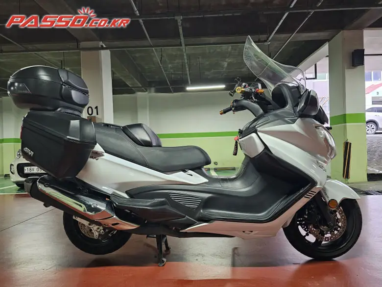 Suzuki Burgman 650 Executive