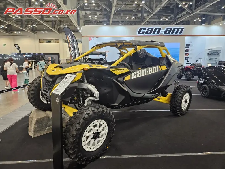 Can-Am Maverick X RS Turbo 1000