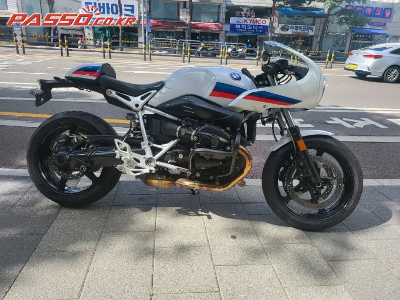 BMW R Nine T Racer