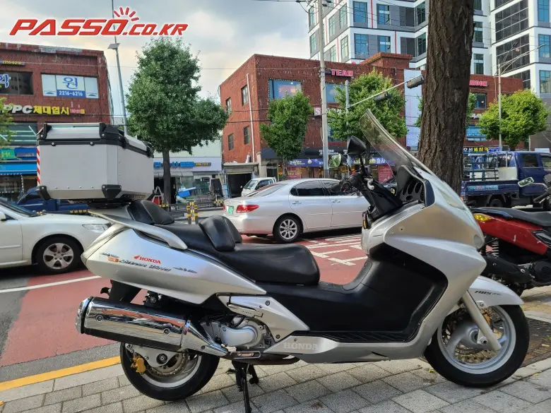 Honda Silver Wing 600