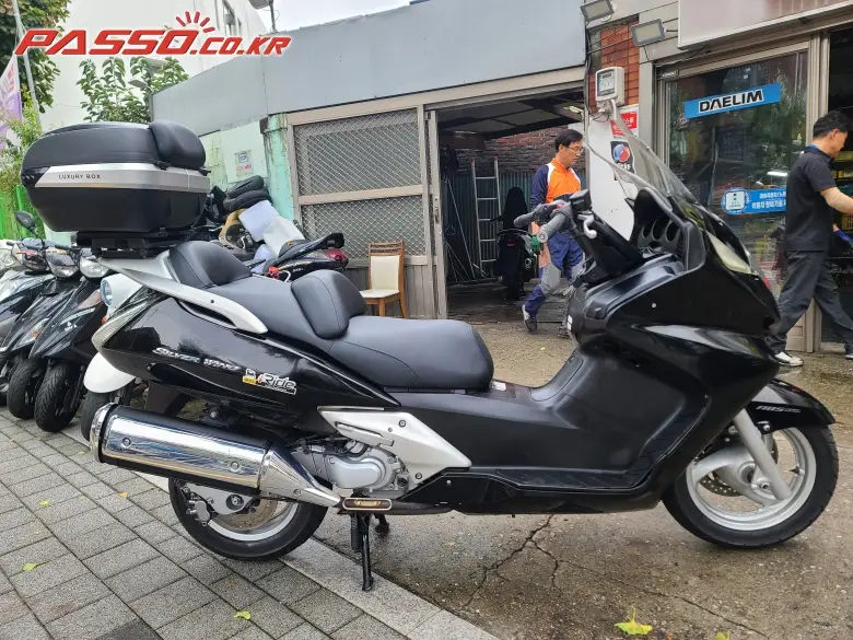 Honda Silver Wing 600