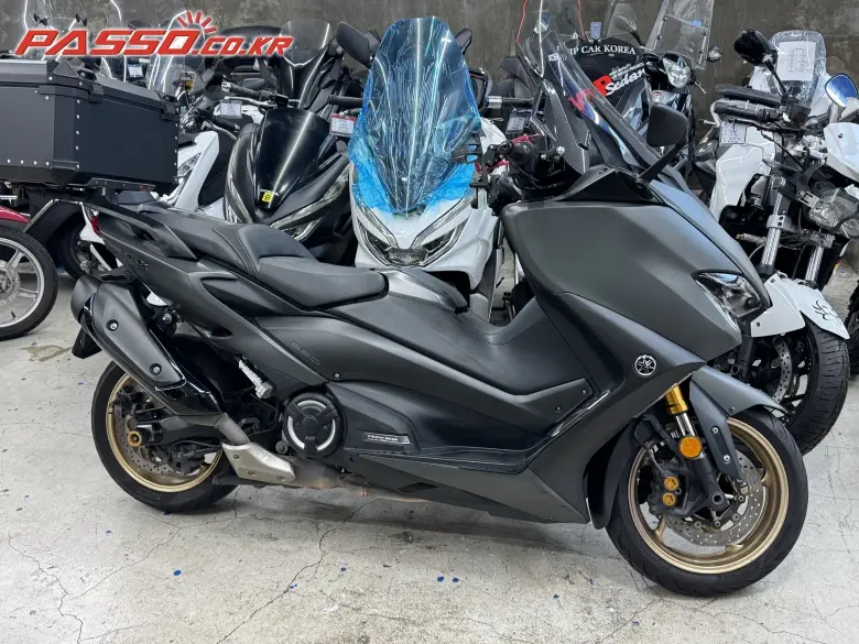 Yamaha TMAX 560