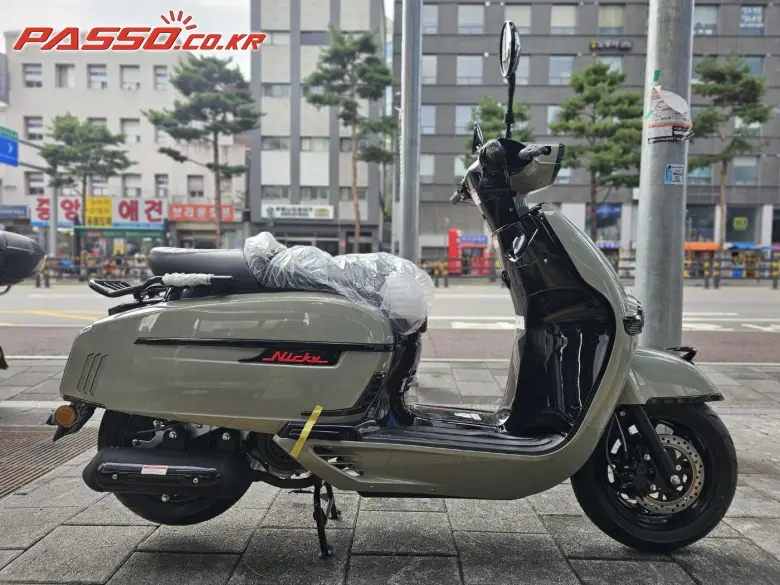 Victoria Niki 125