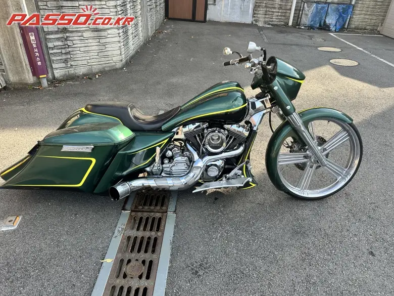 Harley-Davidson Road King Custom