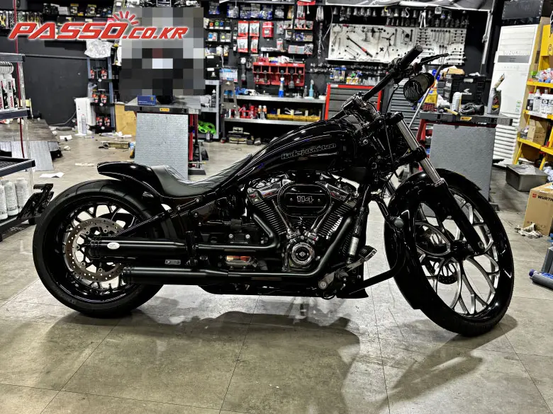 Harley-Davidson Breakout 114