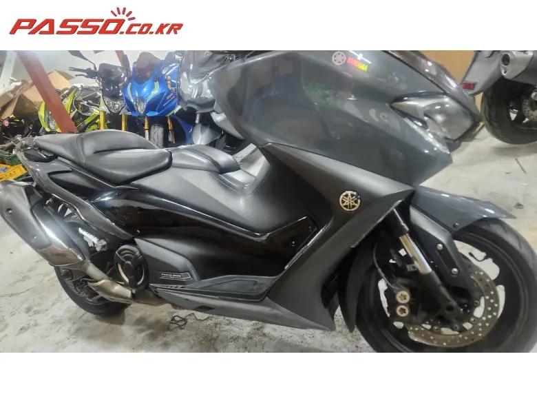 Yamaha TMAX 560