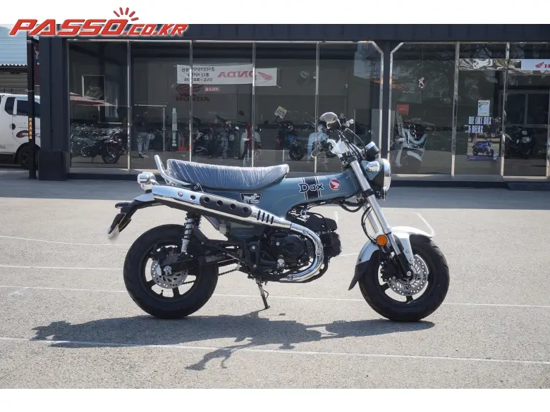 Honda ST 125 Dax