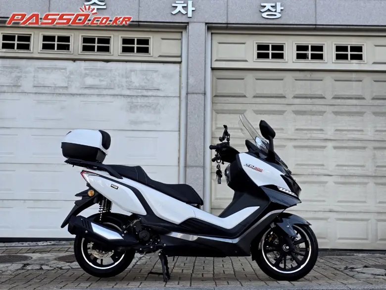 DNA Motors / Daelim XQ 300