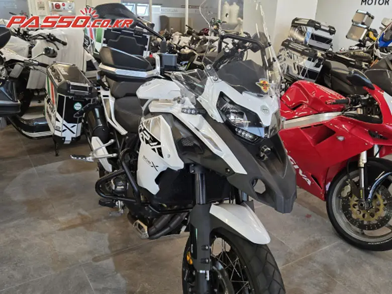 Benelli Leoncino 500