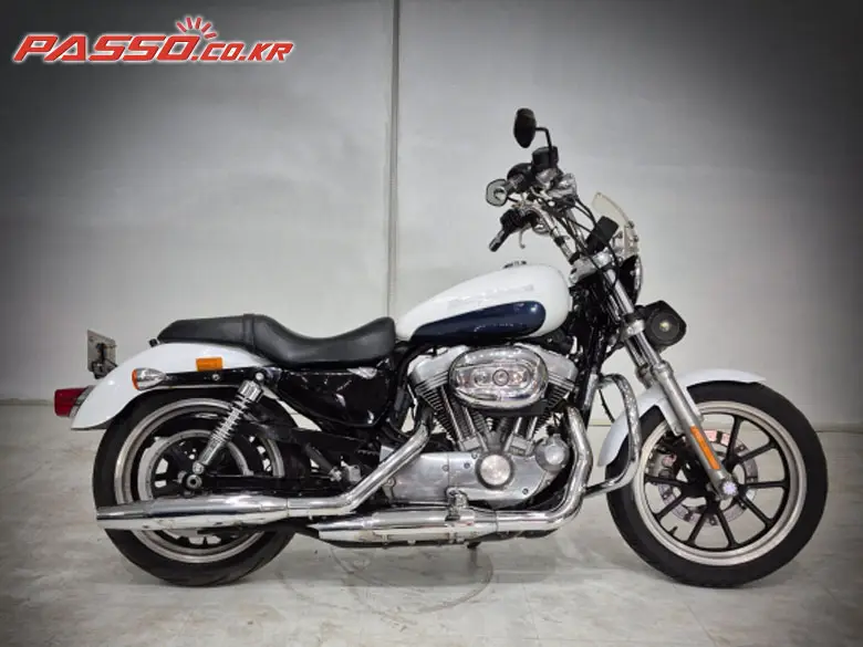 Harley-Davidson 883 SuperLow