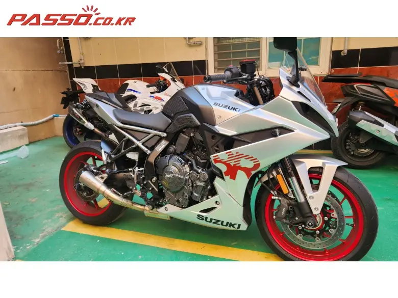 Suzuki GSX 8 R