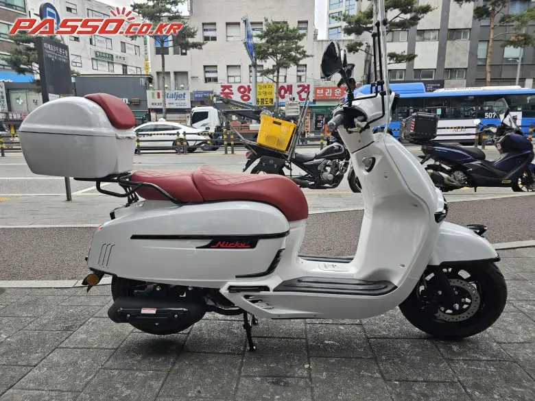 Victoria Niki 125