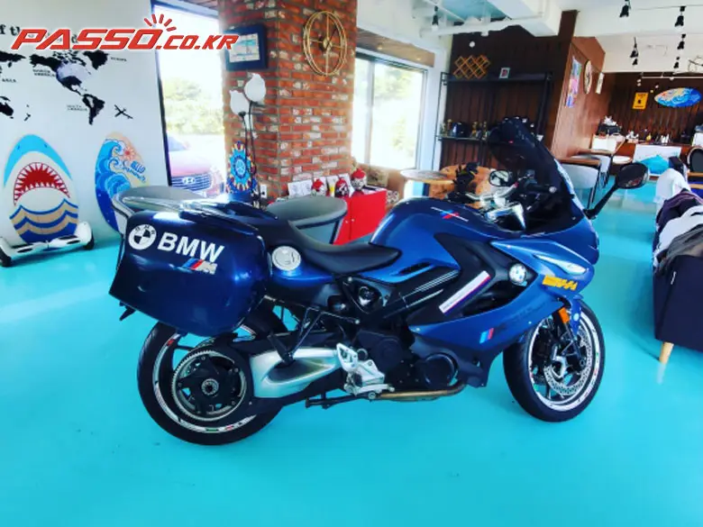 BMW F 800 GT