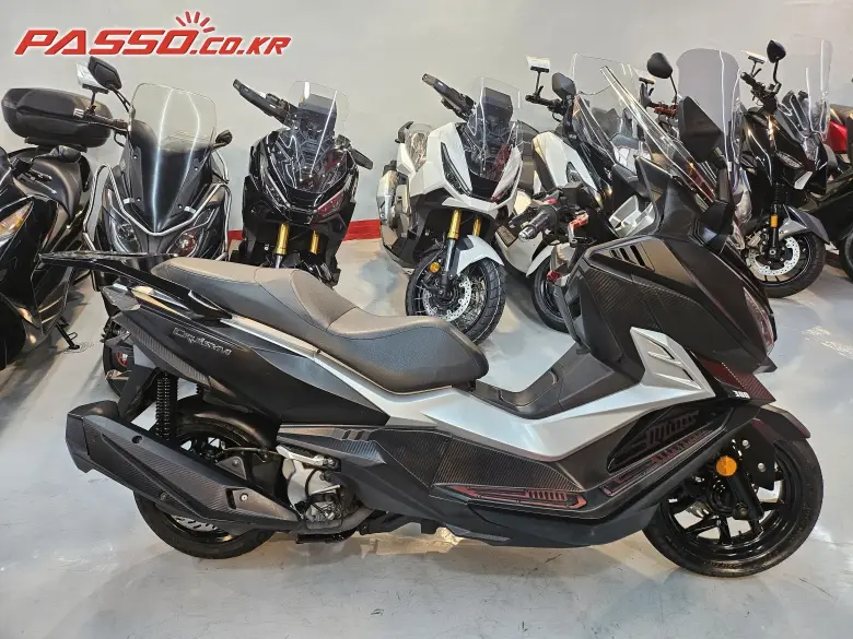 SYM Cruisym 300 ABS
