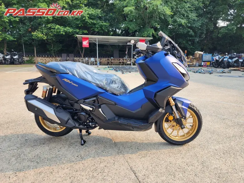 Honda ADV 350