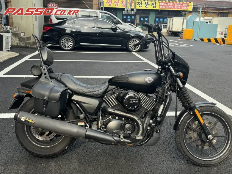 Harley-Davidson Street Road 750