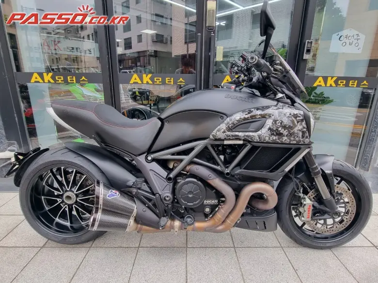 Ducati Diavel