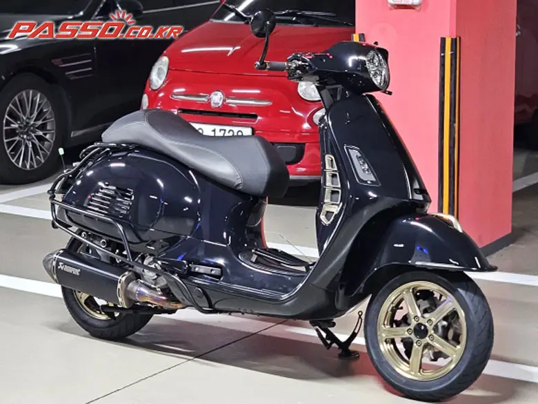 Vespa GTS 300 Super Tech
