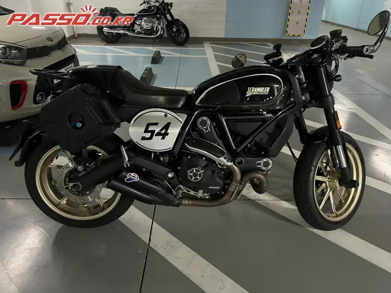 Ducati Scrambler Cafe Racer
