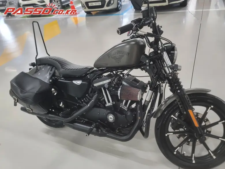 Harley-Davidson Iron 883